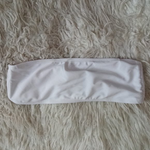 New Nasty Gal Keep Your Cool Bandeau Bikini Top Size 2 - Picture 4 of 7